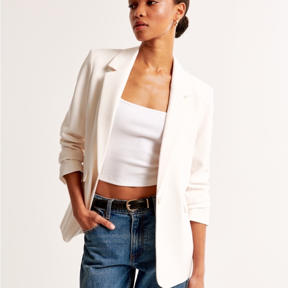 *NWT* Abercrombie Cream Blazer